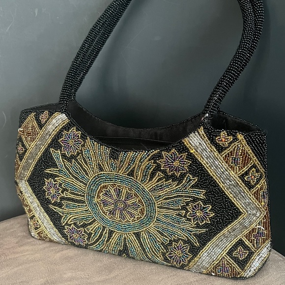 Intricate Beaded Purse. Small Handbag made of Satin and Acrylic Beads. - Picture 3 of 12